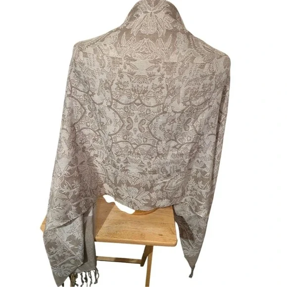 Waverly Women's Beige Floral Rectangle Scarf Shawl Wrap Fringe paisley oversized - Picture 4 of 9